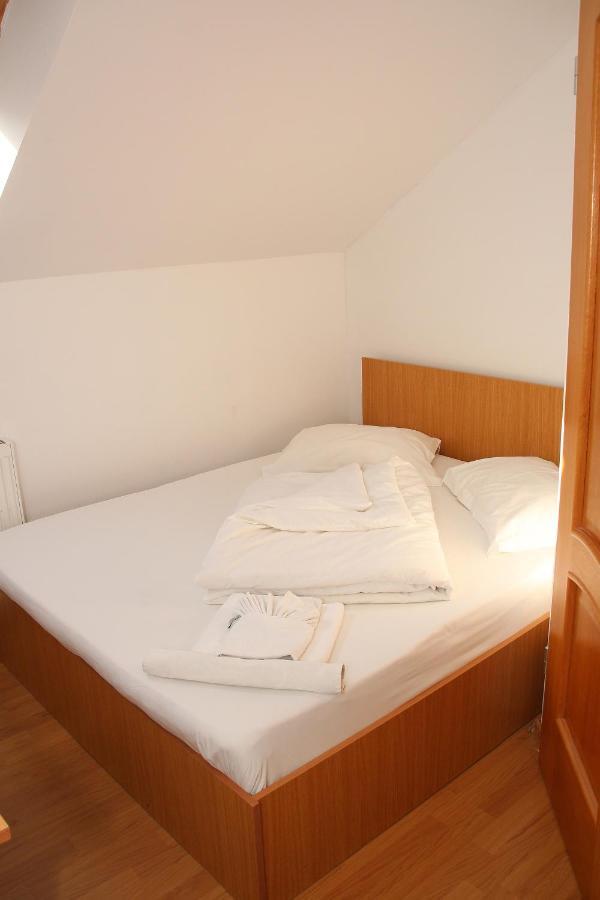 Pensiunea Timişoara Chambre photo